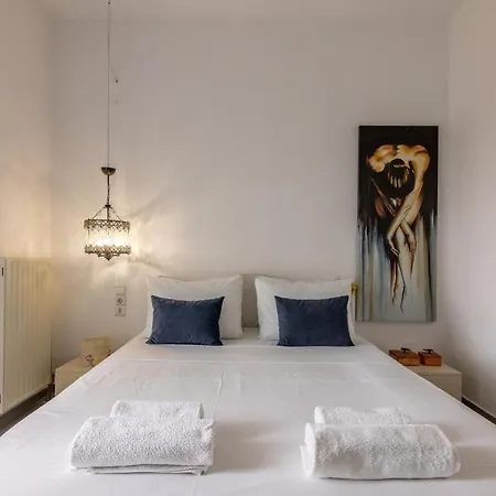 아파트 The White Cycladic Style With Plunge Pool