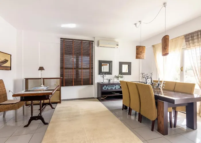 The White Cycladic Style With Plunge Pool Апартаменты Херсониссос