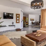 The White Cycladic Style With Plunge Pool * Hersonissos (Crete)