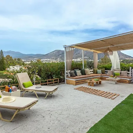 Apartment The White Cycladic Style With Plunge Pool Hersonissos (Crete)