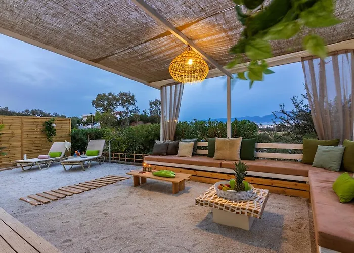 דירה The White Cycladic Style With Plunge Pool *