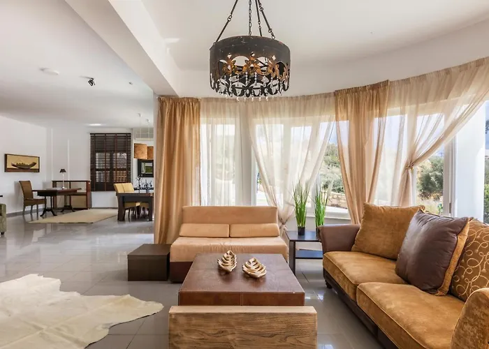 The White Cycladic Style With Plunge Pool *